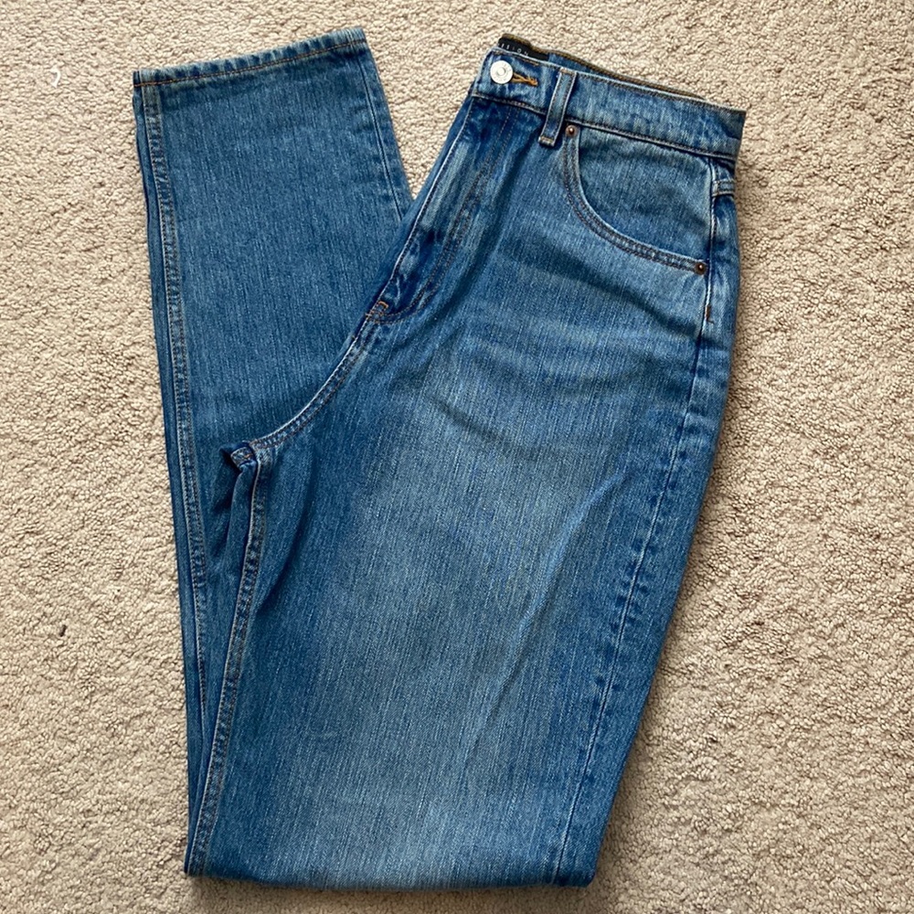 ASOS DESIGN Tall cotton blend mid rise ‘90s’ straight leg jeans in midwash MBLUE